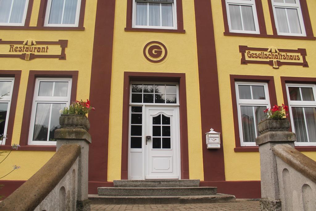 Hotel Gesellschaftshaus Bergen Auf Rugen Exterior photo